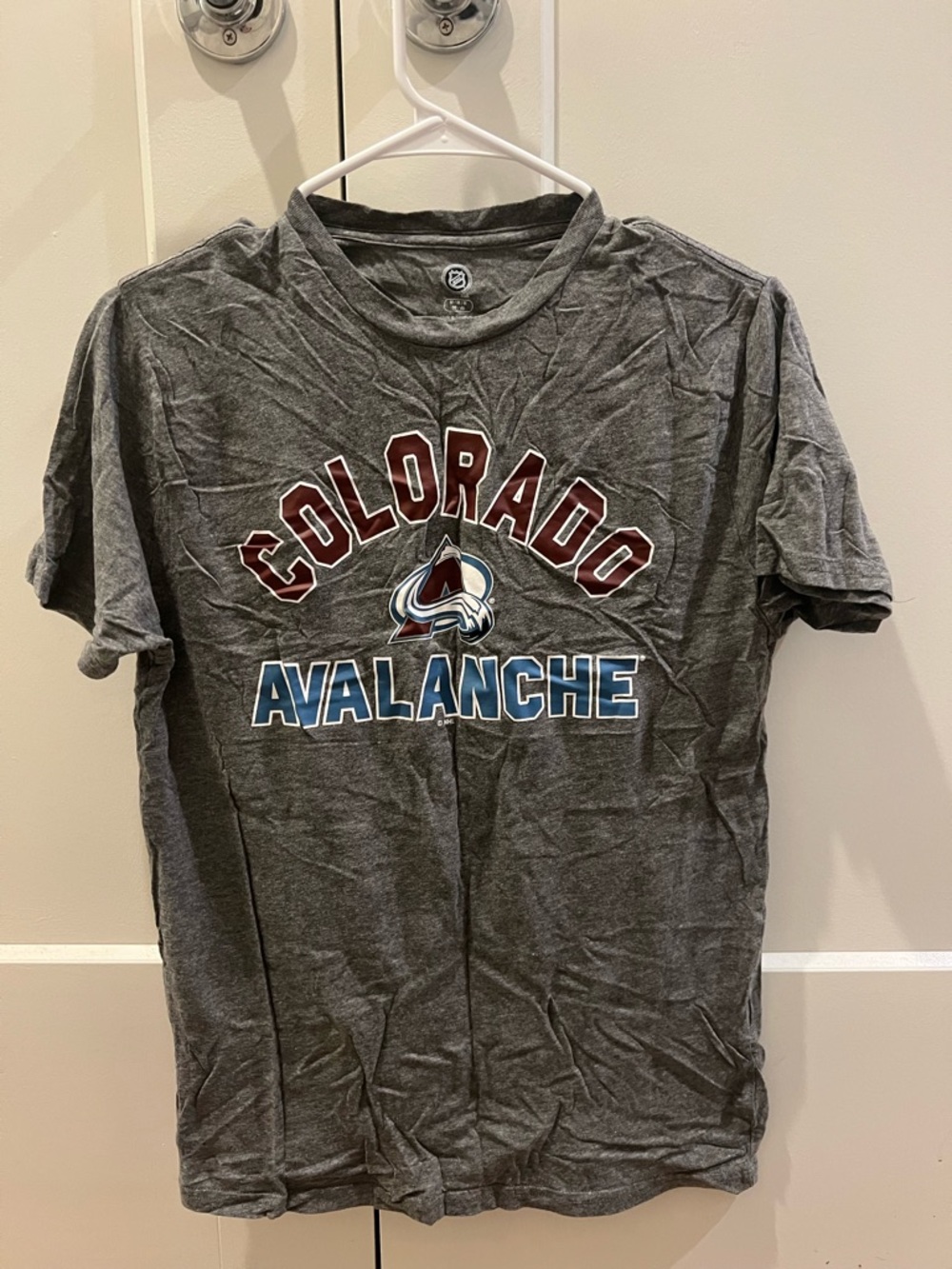 NHL Colorado Avalanche Gray Graphic Tee